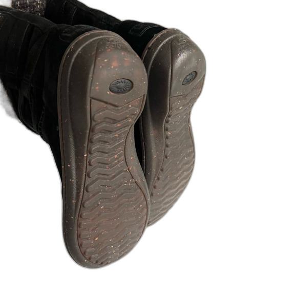 UGG Tanasa Black Suede Leather Shearling Calf Height Winter Boot Womens Size 9 - Picture 13 of 16